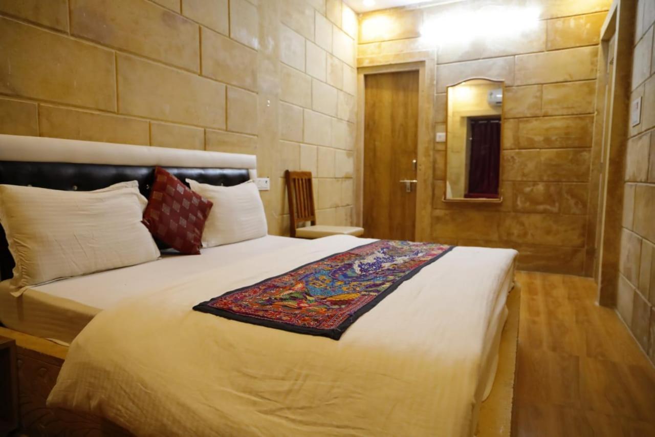 Hotel Jaswant Palace Jaisalmer Quarto foto