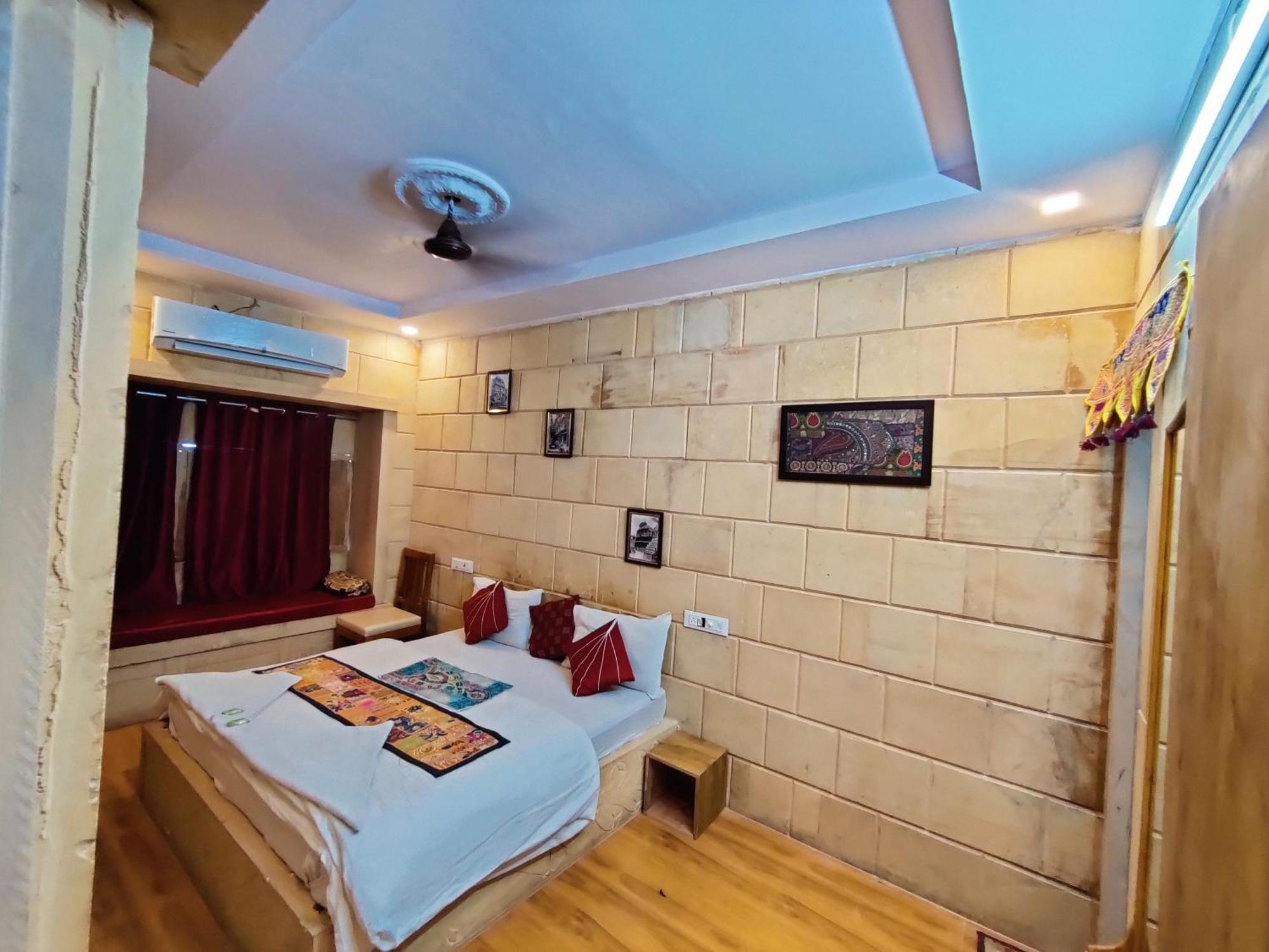 Hotel Jaswant Palace Jaisalmer Quarto foto