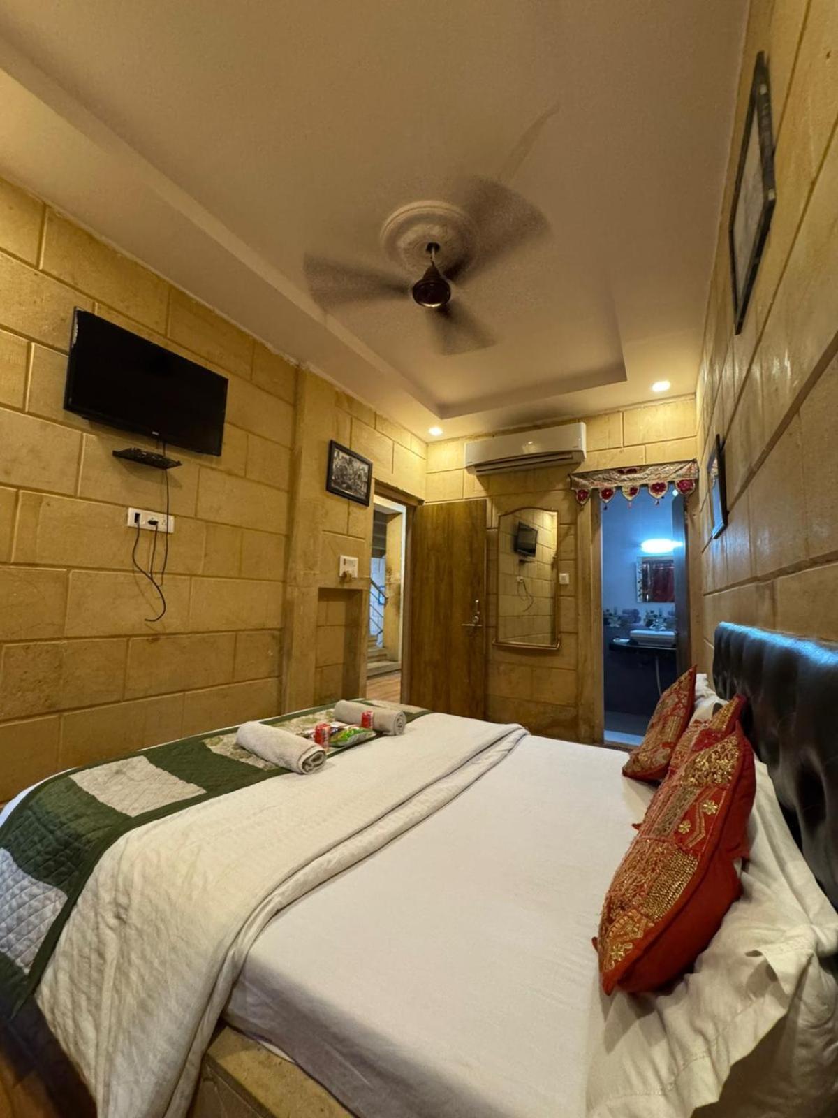 Hotel Jaswant Palace Jaisalmer Exterior foto